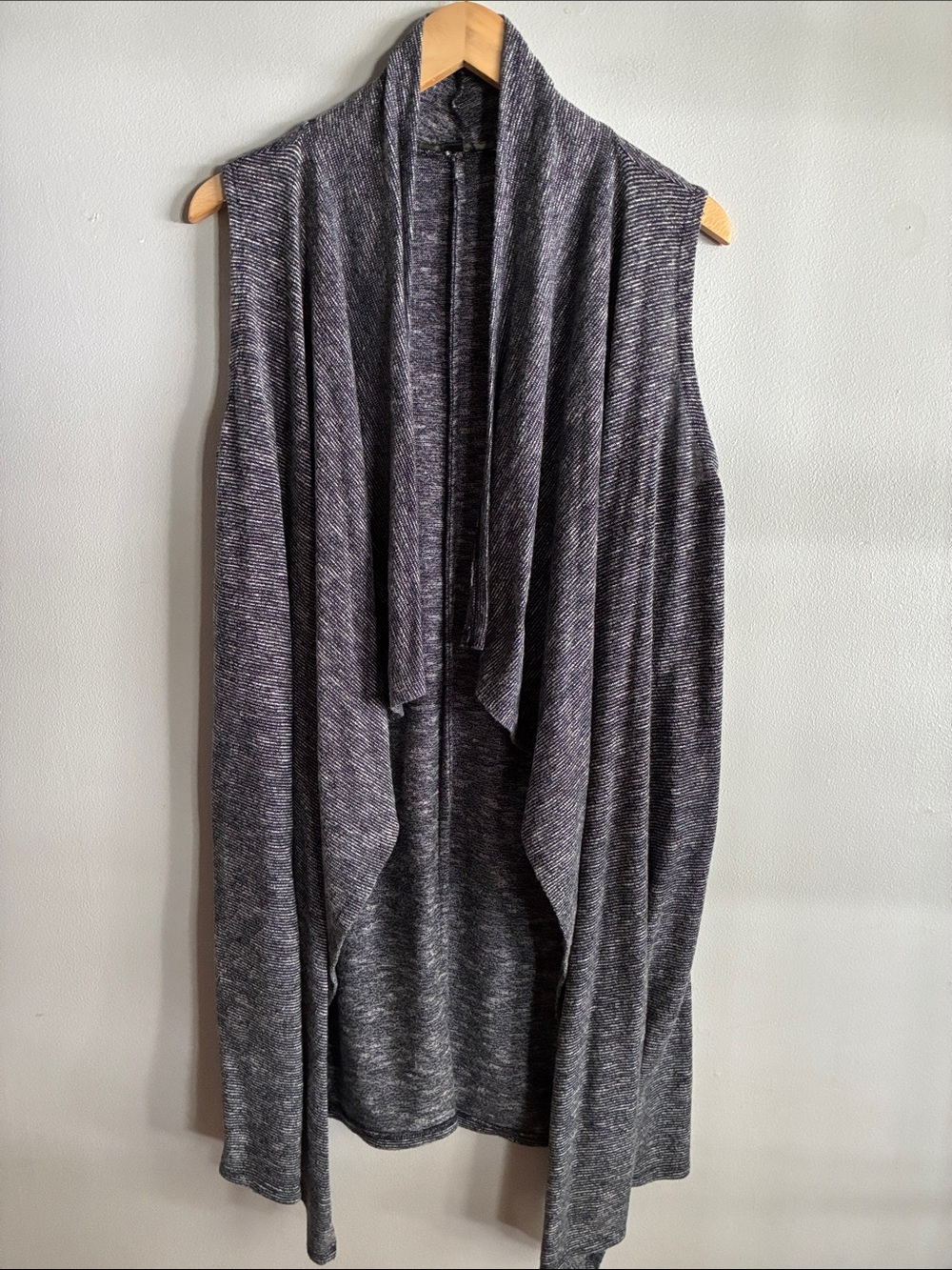 Love Tree Gray Waterfall Open Front Longline Knit Vest Size Small